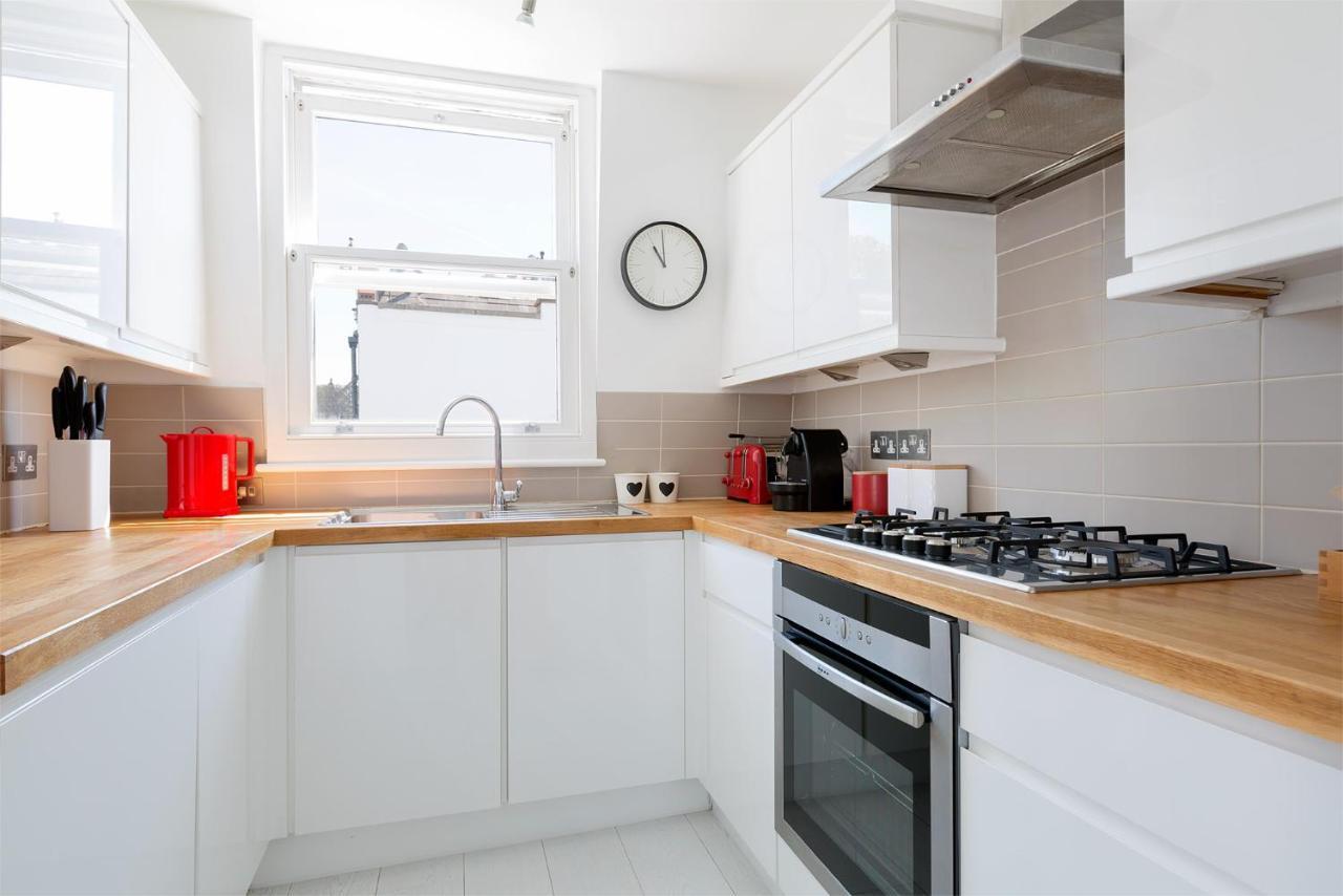 Lovely Two Bedroom Flat With Patio In Notting Hill Apartamento